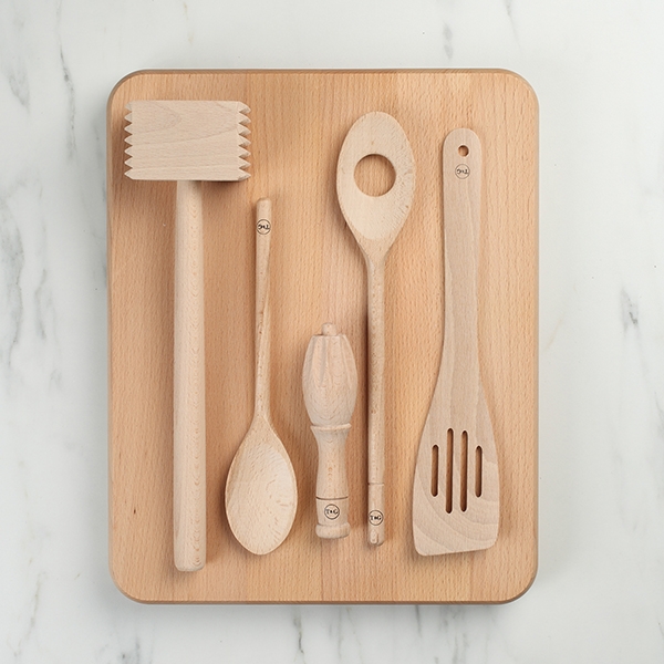 image of Are Wooden Chopping Boards Better Than Plastic