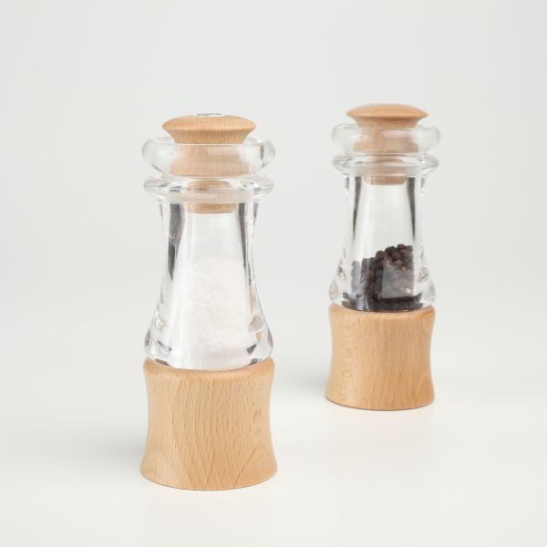 Classic Pepper Mill