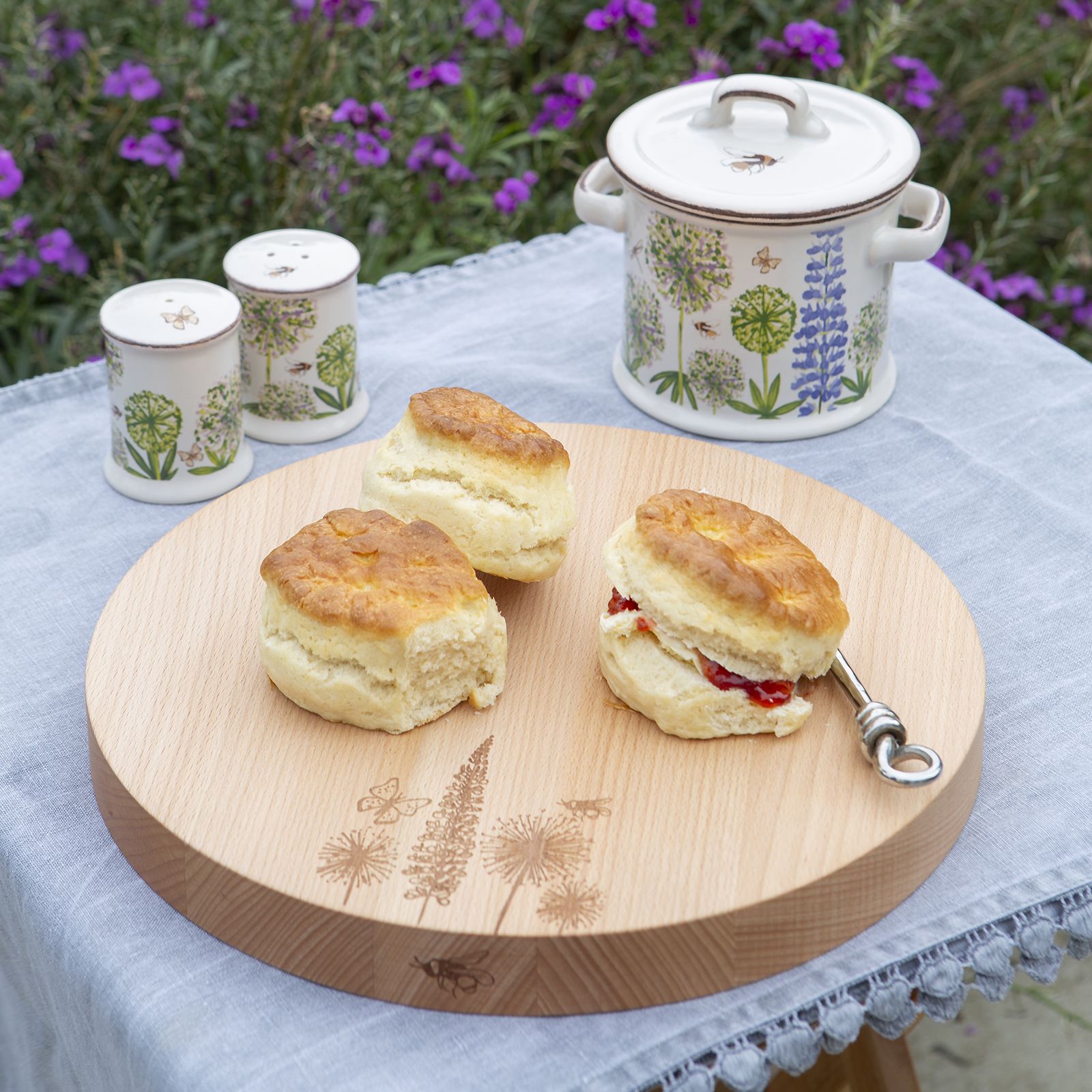 Cottage Garden Serving Block