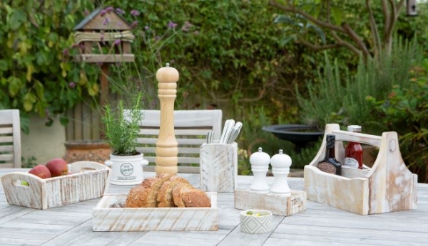 Nordic White Outdoor Wooden Dining Accessories