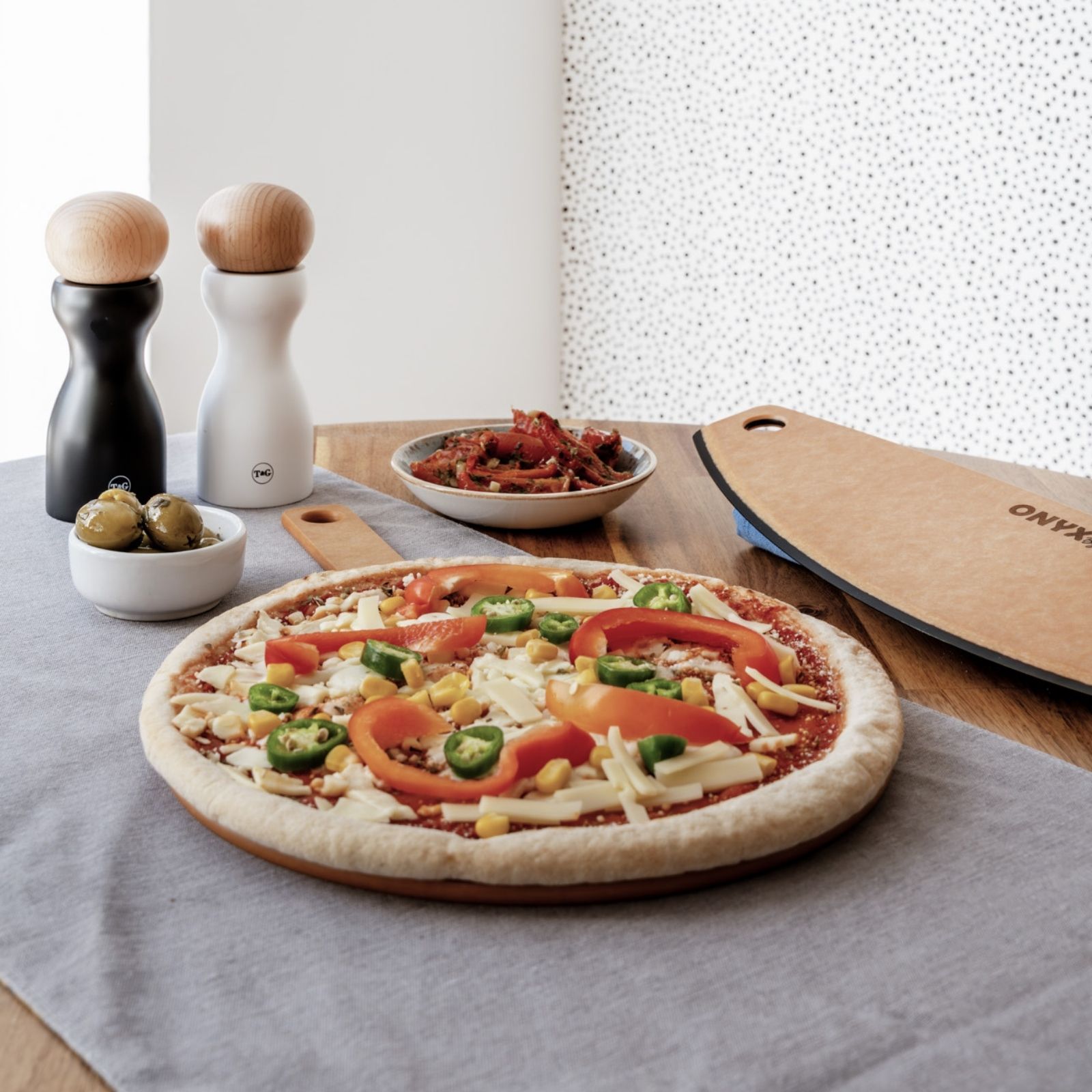 Onyx Pizza Board - Small