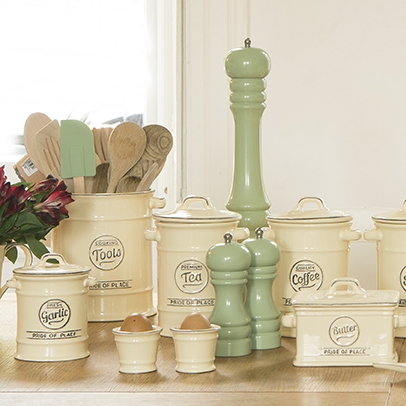 Pride Of Place Ceramic Storage Green Salt Pepper Mills